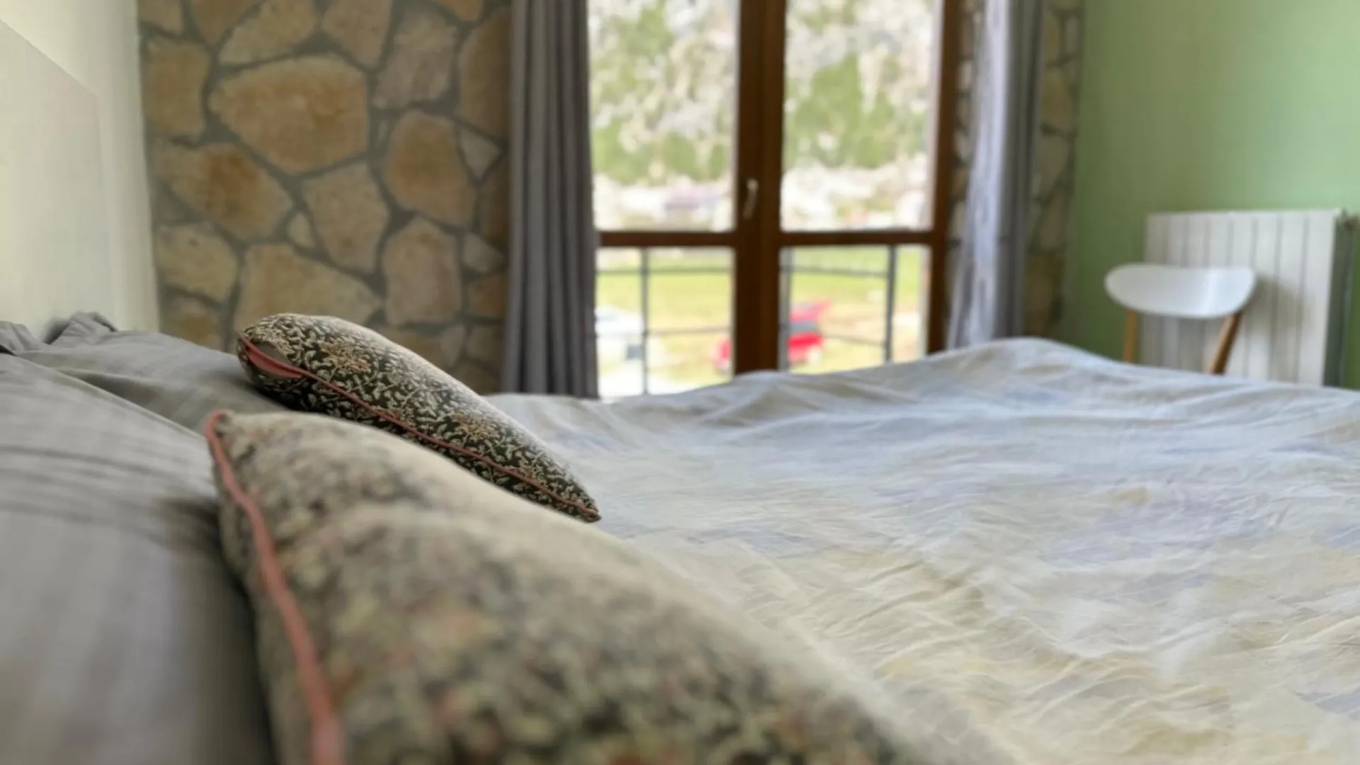 Petriti Theth Hotel 0*,  Albania
