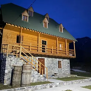 Bujtina Vellezerit Grrela Maison d'hôtes
