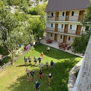 Bujtina Ziçi Maison d'hôtes