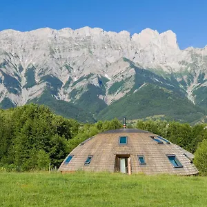 au-dela-des-nuages-maison-dhotes-insolite-spa.fr-provencehotel.com/