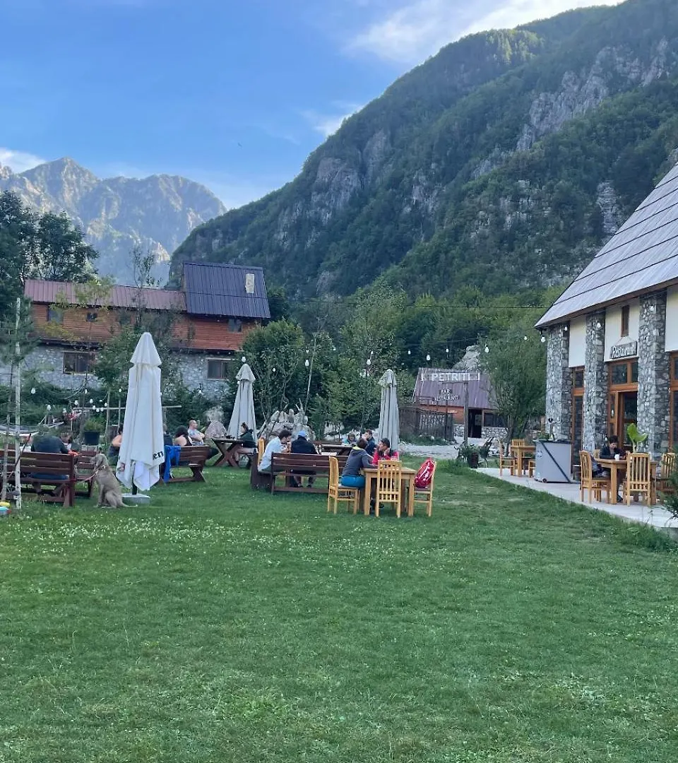 Hotel Petriti Theth Albania