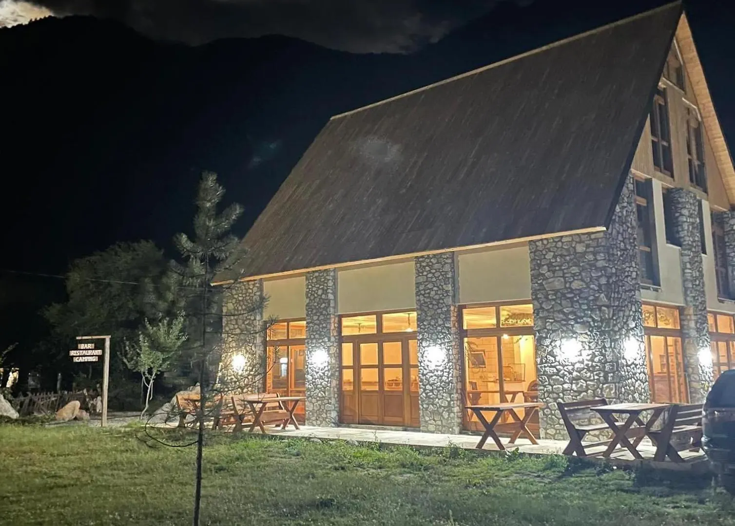Petriti Theth Hotel Guest house