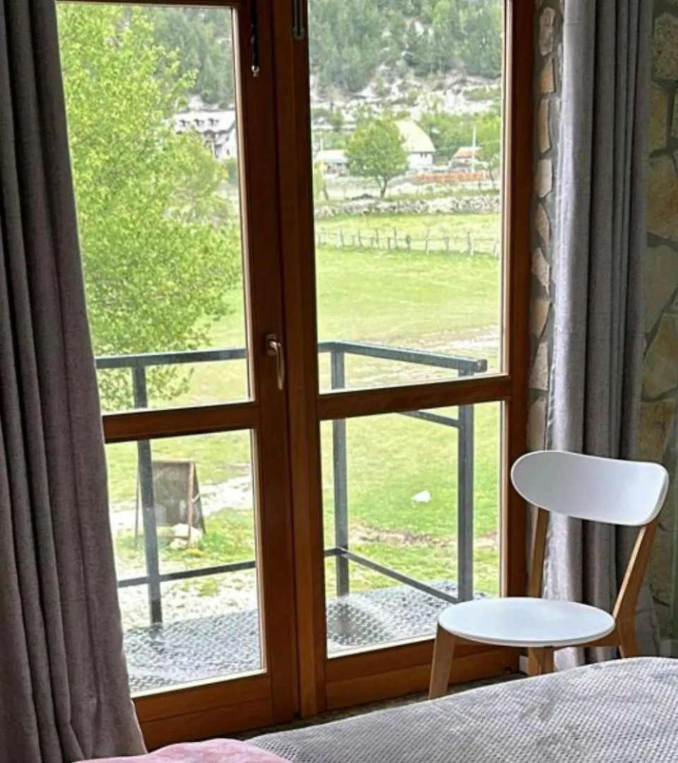Pensión Hotel Petriti Theth Albania